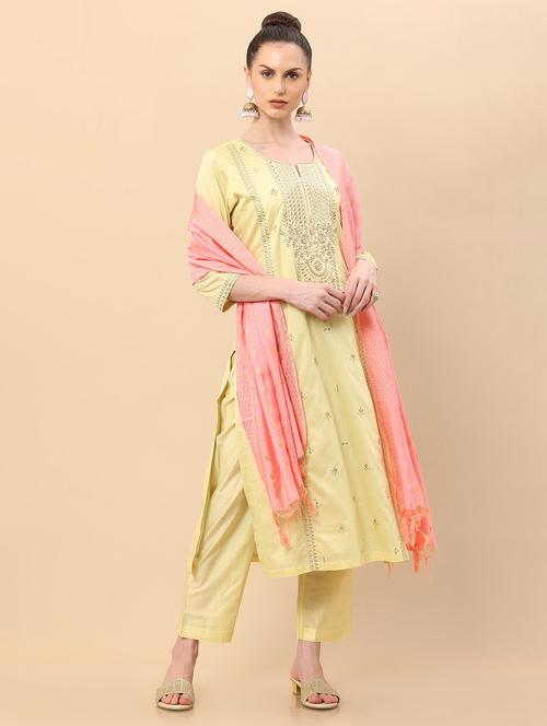 yellow embroidered suit set - 18931848 - Very Small Image - 1