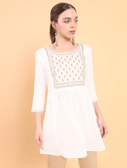 white yoke detailed flared short kurta - 18932578 - Very Small Image - 1