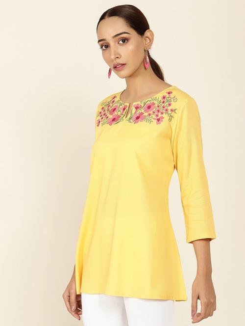 yellow embroidered a-line tunic - 18935352 - Very Small Image - 1