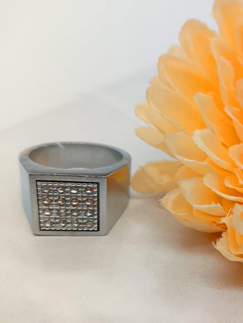 silver plated finger ring - 18958231 - Very Small Image - 1