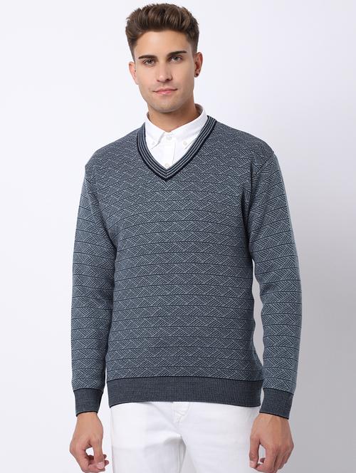 v-neck self design pullover - 18958776 - Very Small Image - 1