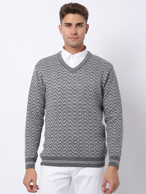 v-neck self design pullover - 18958778 - Very Small Image - 1