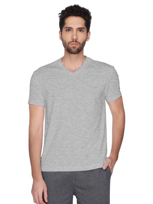 v neck solid t-shirt - 19111693 - Very Small Image - 1