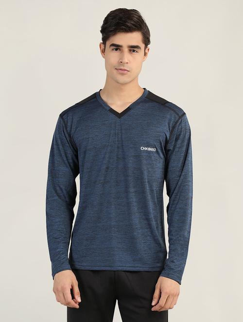 v neck solid t-shirt - 19111984 - Very Small Image - 1