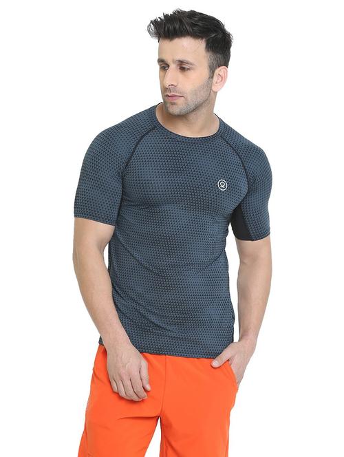 round neck solid t-shirt - 19112338 - Very Small Image - 1