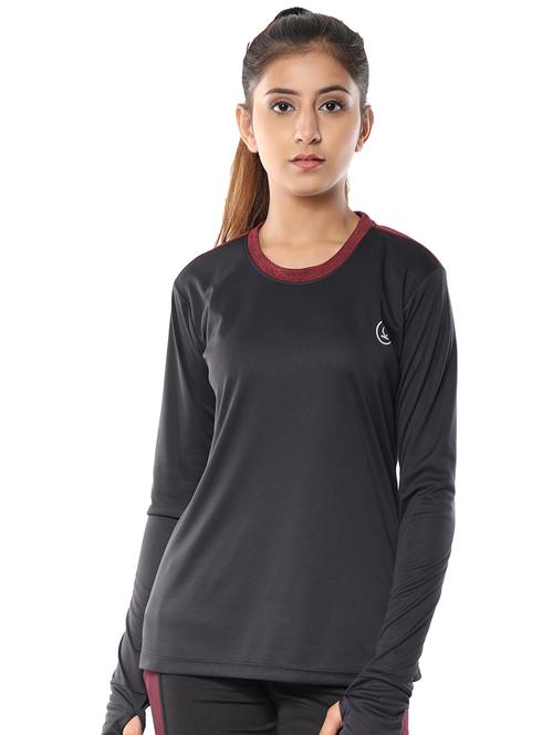 thumb hole sleeved solid tee - 19116137 - Very Small Image - 1