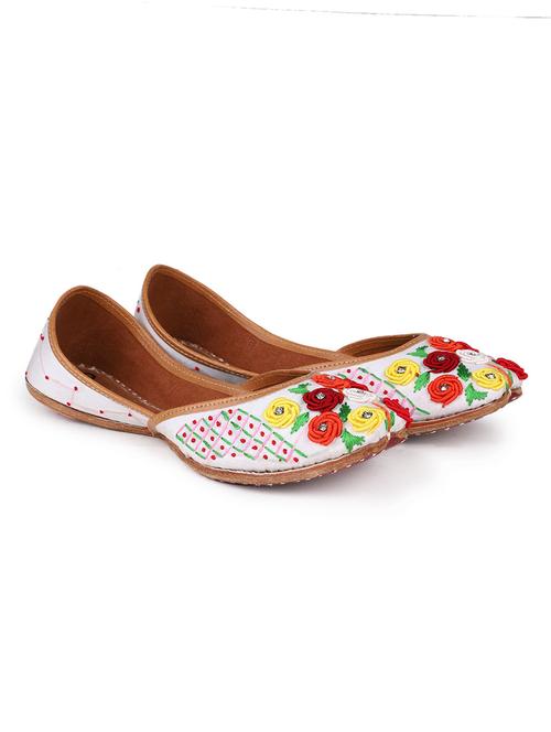 women embroided slip on mojari - 19117329 - Very Small Image - 1