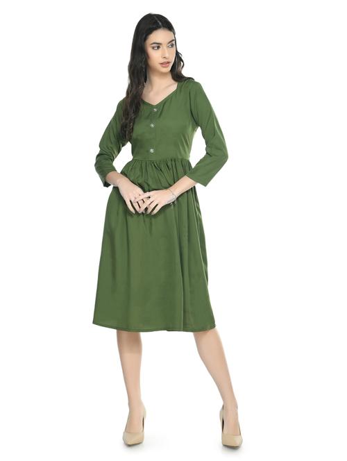 green solid straight dress - 19171475 - Very Small Image - 1