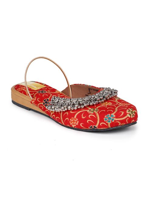 red synthetic flat forms sandals - 19184057 - Very Small Image - 1