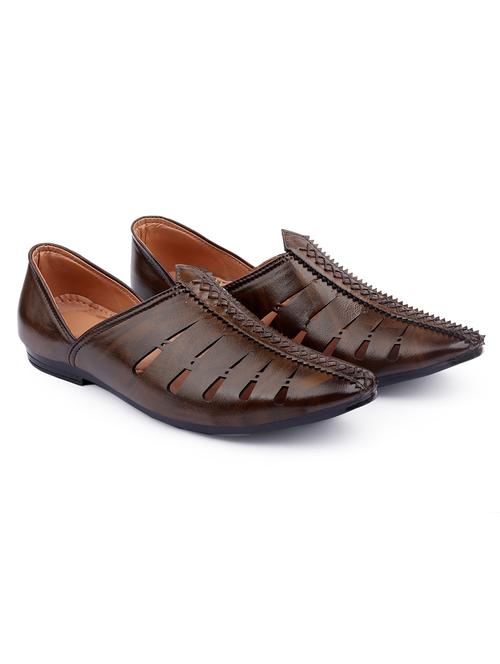 brown solid t-strap mojaris - 19207593 - Very Small Image - 1