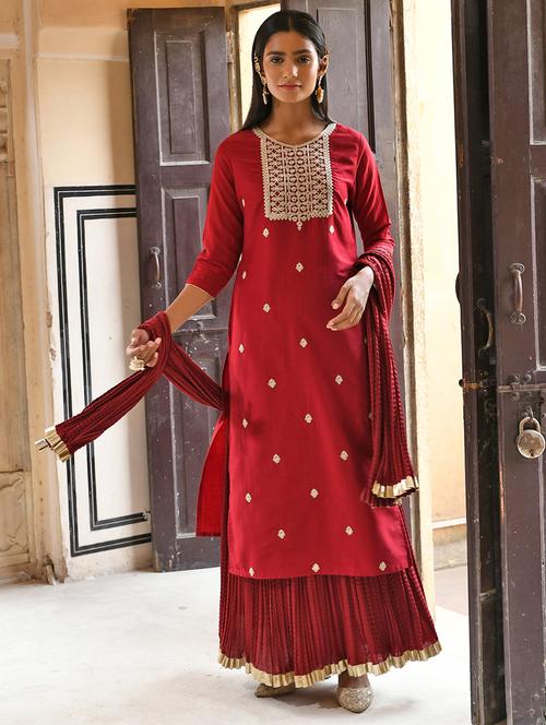 janasya maroon chinon embroidered kurta with skirt and dupatta - 19218524 - Very Small Image - 1
