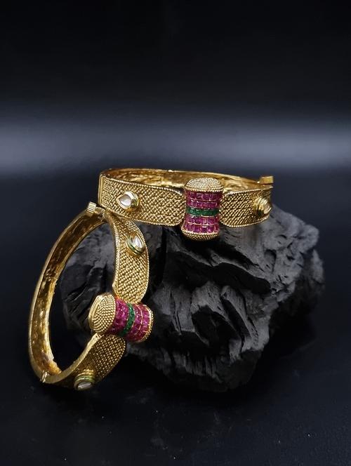 gold plated bangle set - 19297819 - Very Small Image - 1