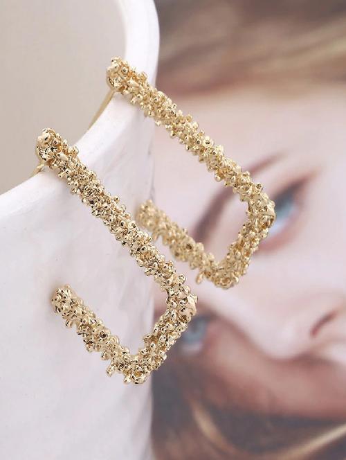 gold metal hoop earring - 19299332 - Very Small Image - 1