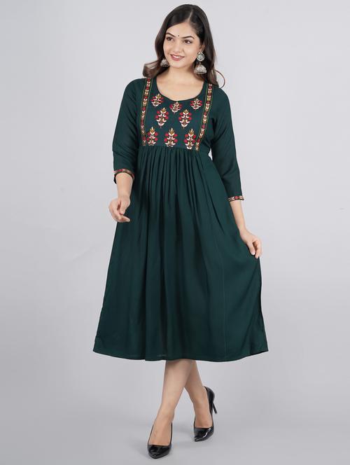 green embroidered a-line kurta - 19408561 - Very Small Image - 1