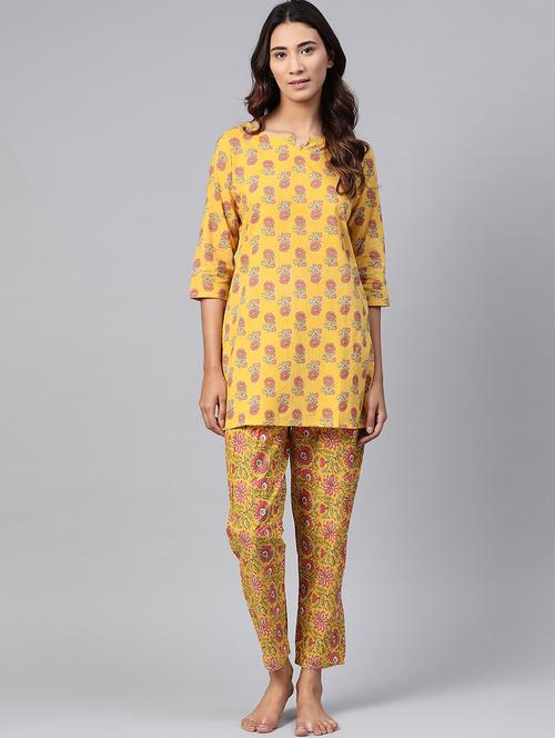 printed nightwear set - 19412761 - Very Small Image - 1