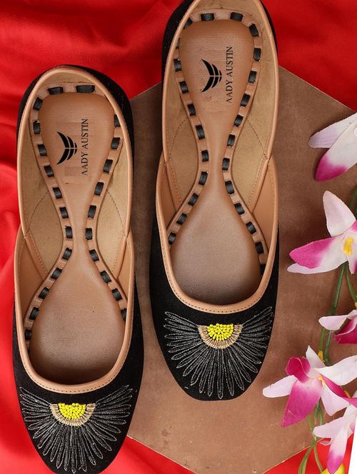 black slip on jutis & mojari - 19415087 - Very Small Image - 1