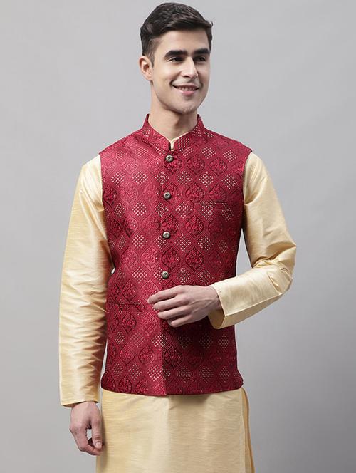 red sleeveless self design nehru jacket - 19453992 - Very Small Image - 1