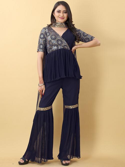 embroidered top bottom set - 19454953 - Very Small Image - 1