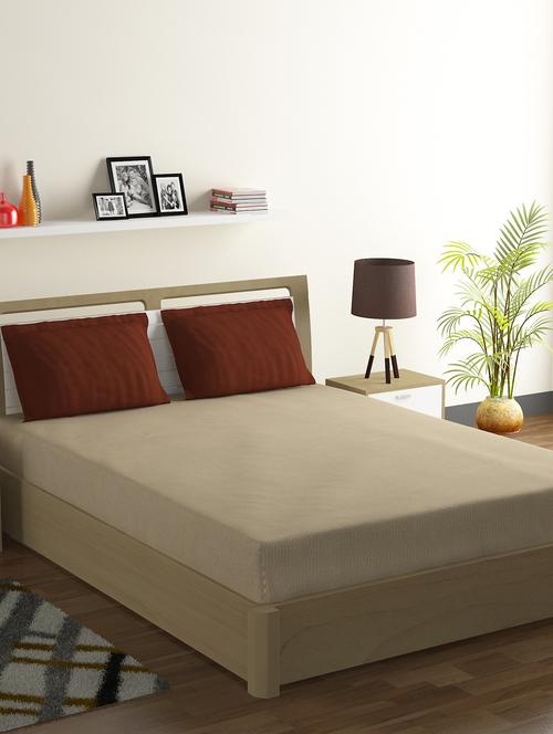 printed bedsheet with pillow covers - 19477587 - Very Small Image - 1