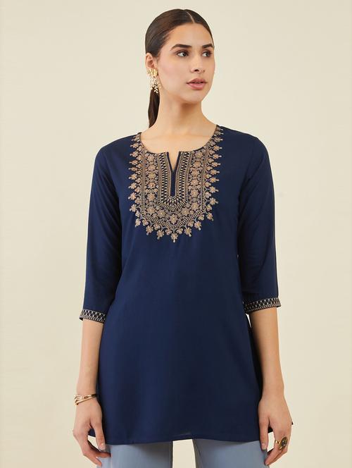 navy blue notch neck tunic - 19486289 - Very Small Image - 1