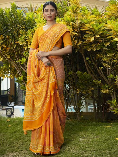 yellow printed saree with blouse - 19496103 - Very Small Image - 1