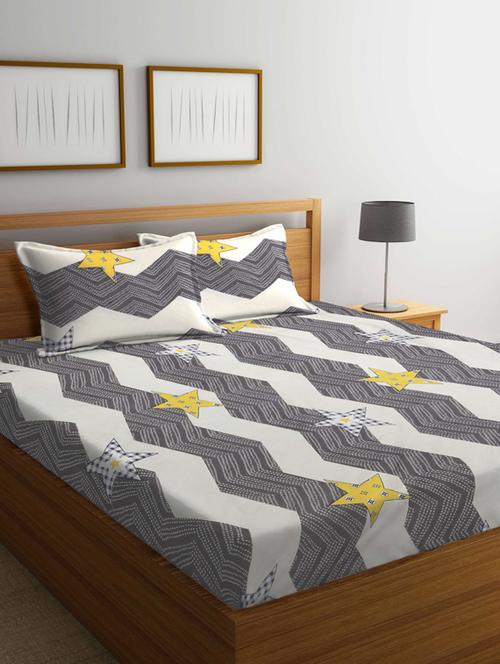 fabinaliv multicolor geometric 210 tc cotton blend king size double bedsheet with 2 pillow covers - 19503627 - Very Small Image - 1