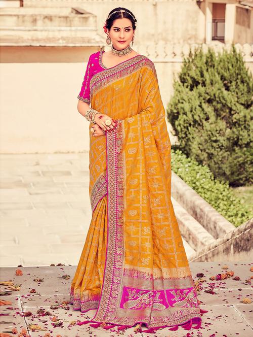 gold printed embroidered border saree with blouse - 19505326 - Very Small Image - 1