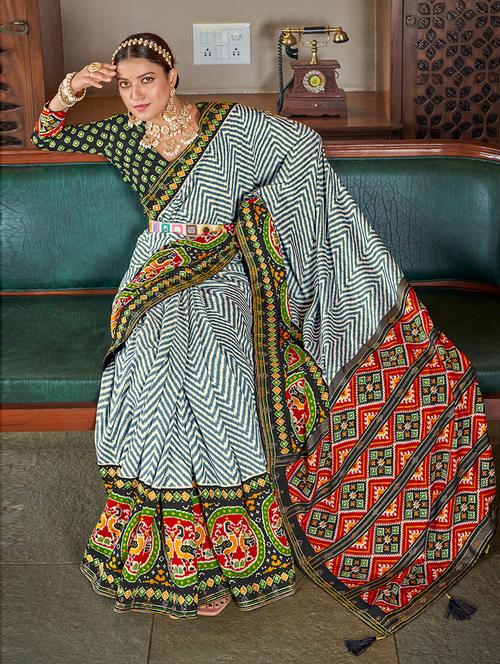 chevron print patola saree with blouse - 19505771 - Very Small Image - 1