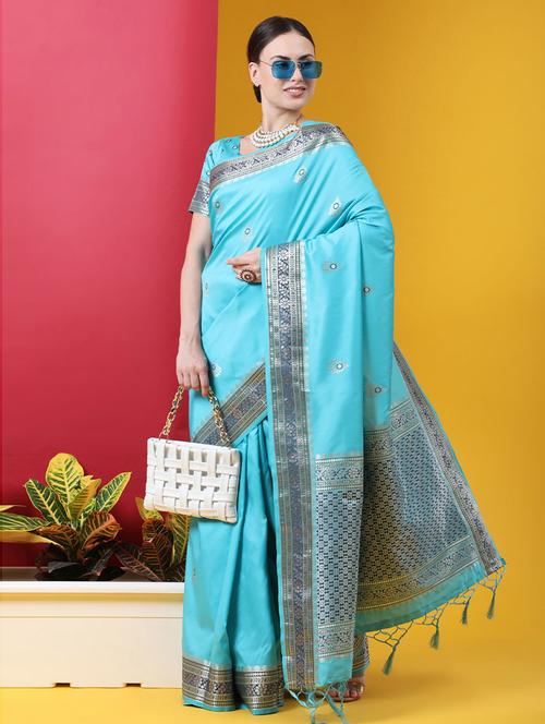 floral woven saree with blouse - 19505973 - Very Small Image - 1