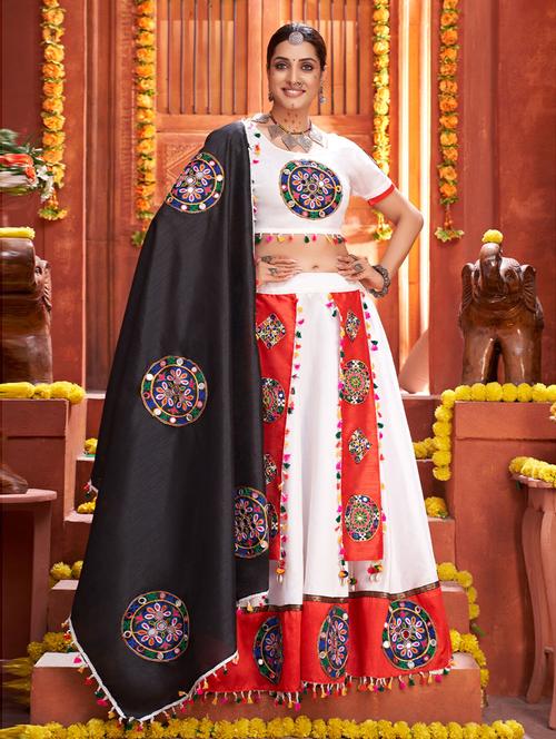 self design unstitched lehenga - 19508260 - Very Small Image - 1