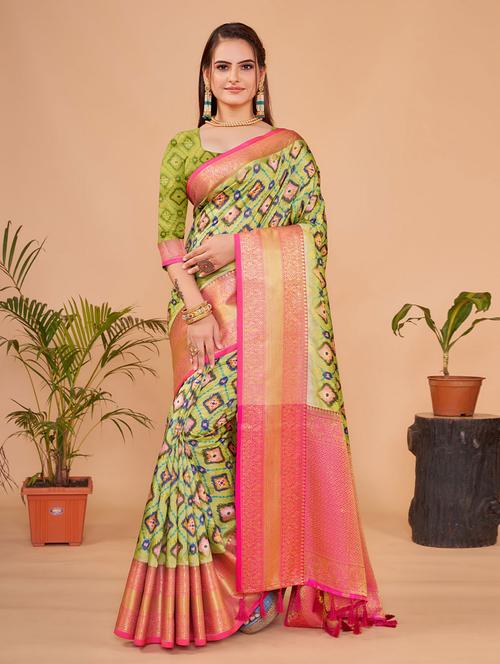 green self design woven saree with blouse - 19512120 - Very Small Image - 1