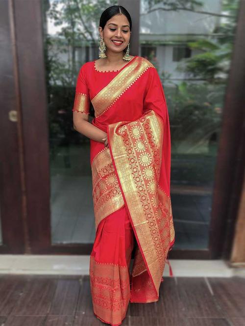 red self design woven saree with blouse - 19513622 - Very Small Image - 1