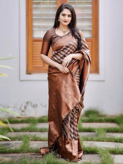 self designed woven saree - 19529340 - Very Small Image - 1
