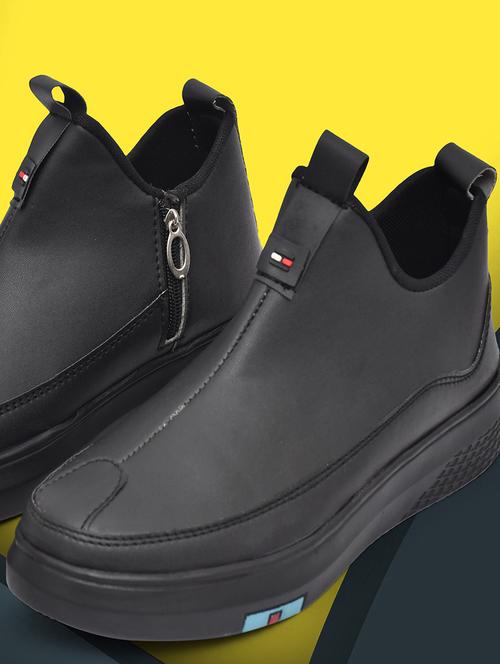 men slip on casual shoes - 19538931 - Very Small Image - 1