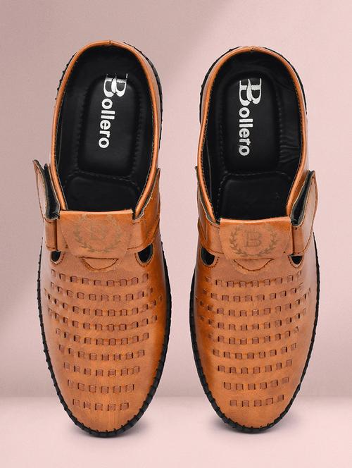 men's solid slip on sandal - 19539205 - Very Small Image - 1