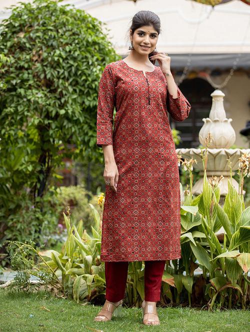printed suit set - 19577817 - Very Small Image - 1