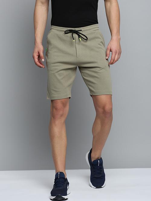 olive solid sports short - 19622644 - Very Small Image - 1