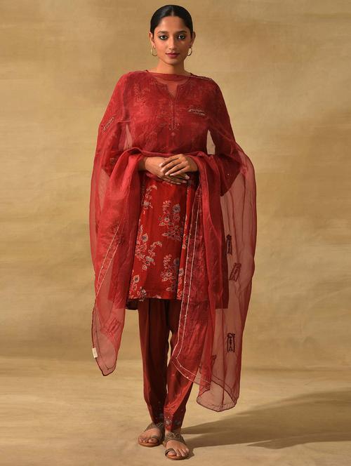 zari work plain dupatta - 19644802 - Very Small Image - 1