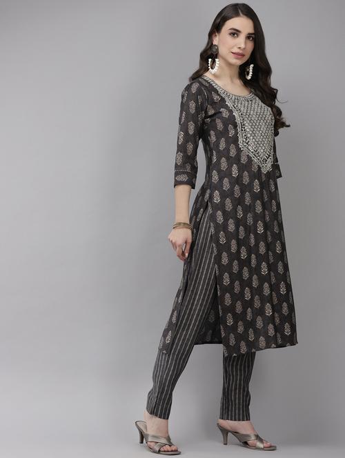 round neck kurta dupatta set - 19657343 - Very Small Image - 1