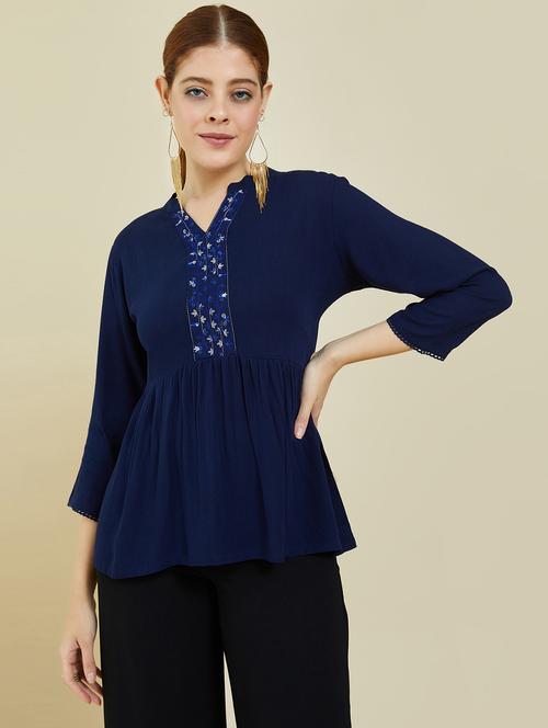 mandarin neck embroidered a-line tunic - 19659302 - Very Small Image - 1