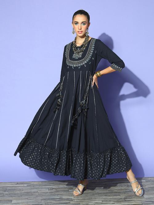 women's maxi dress - 19659986 - Very Small Image - 1