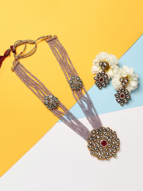 grey metal necklaces and earring - 19663101 - Very Small Image - 1