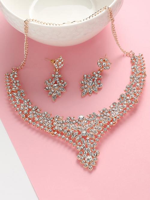 multi colored metal necklaces and earring - 19663238 - Very Small Image - 1
