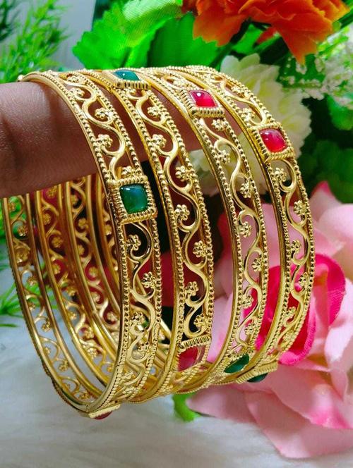 gold alloy bangle - 19663368 - Very Small Image - 1