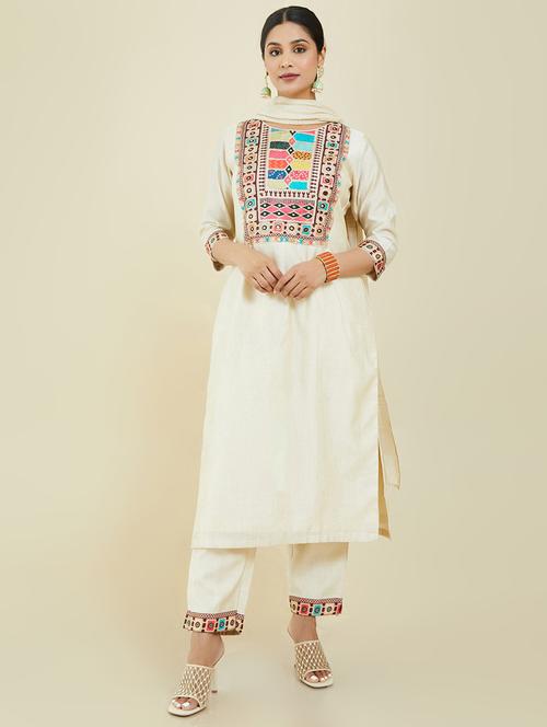round neck suit set - 19665104 - Very Small Image - 1