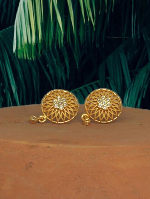 white brass studs earring - 19667215 - Very Small Image - 1