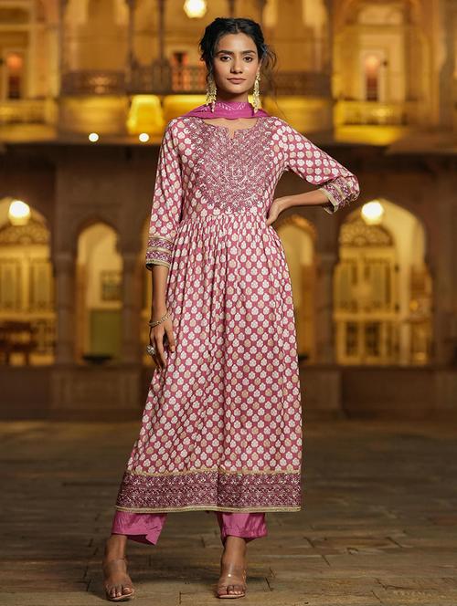 pink embroidered three quarter sleeve suit set - 19691299 - Very Small Image - 1