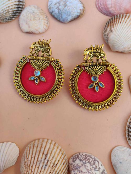 multi colored stud earring - 19695667 - Very Small Image - 1
