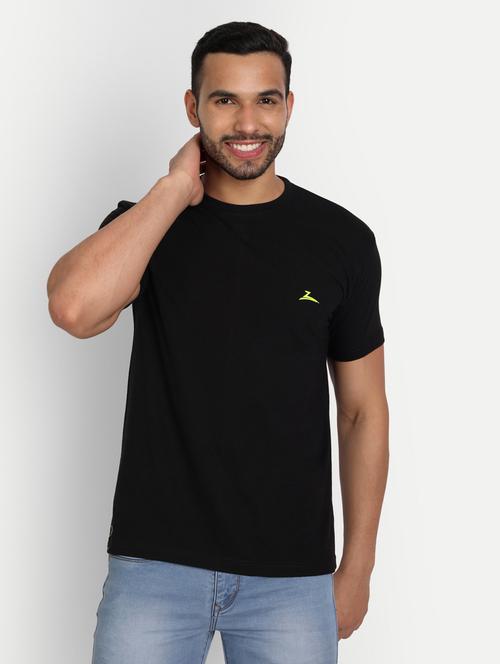 round neck solid regular t-shirt - 19700255 - Very Small Image - 1