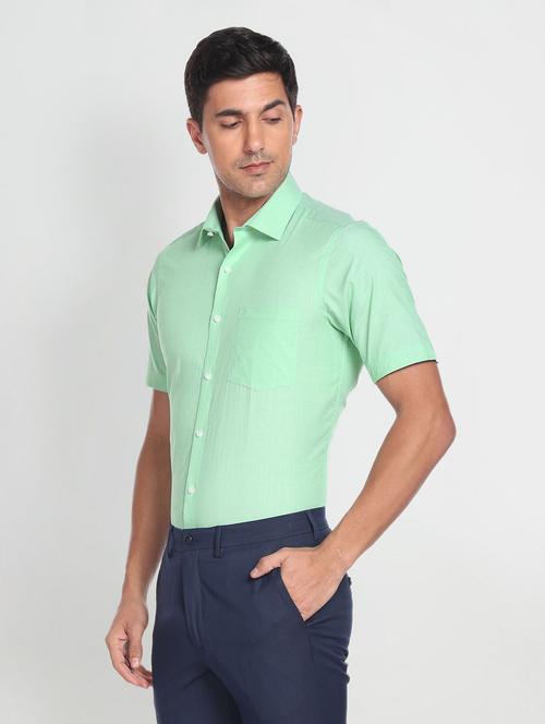 short sleeve solid formal shirt - 19713490 - Very Small Image - 1